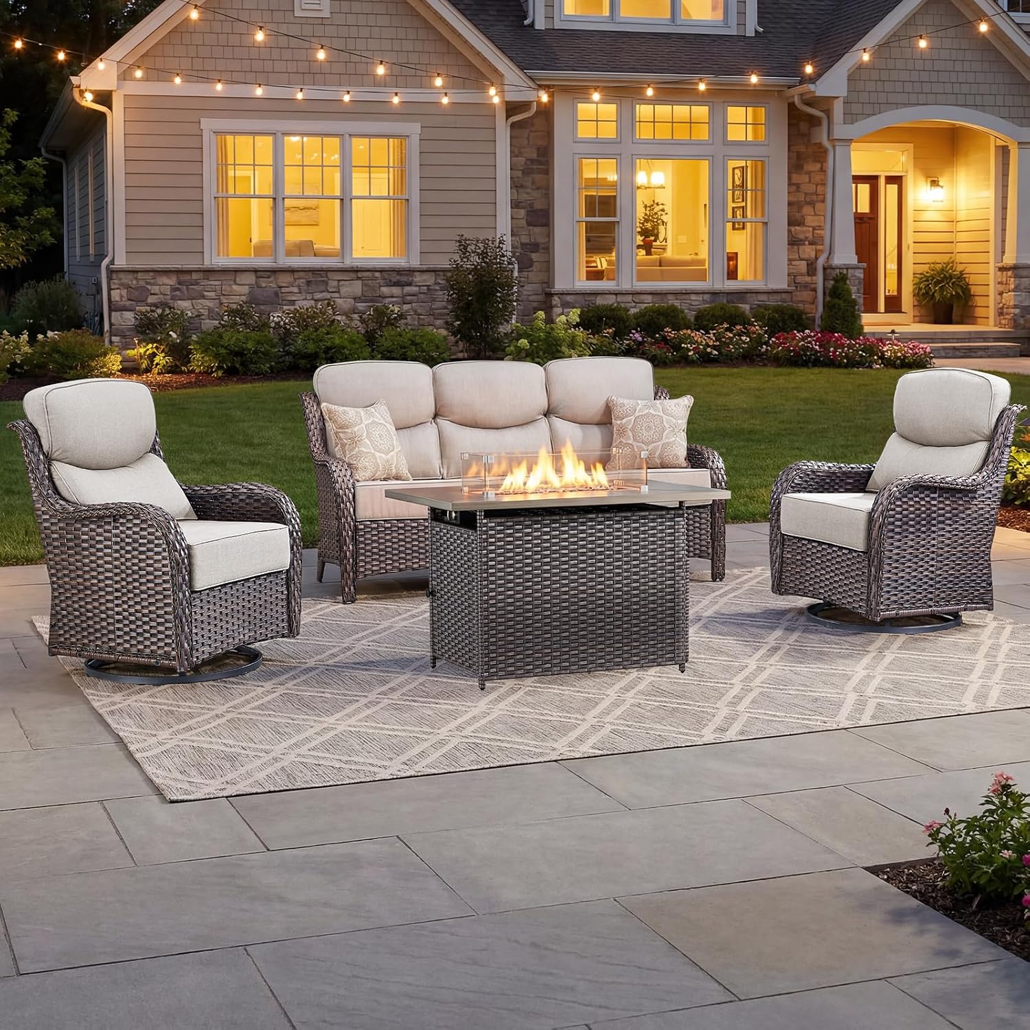 Outdoor Furniture With Fire Pit Table - Conjunto de Móveis de Luxo para